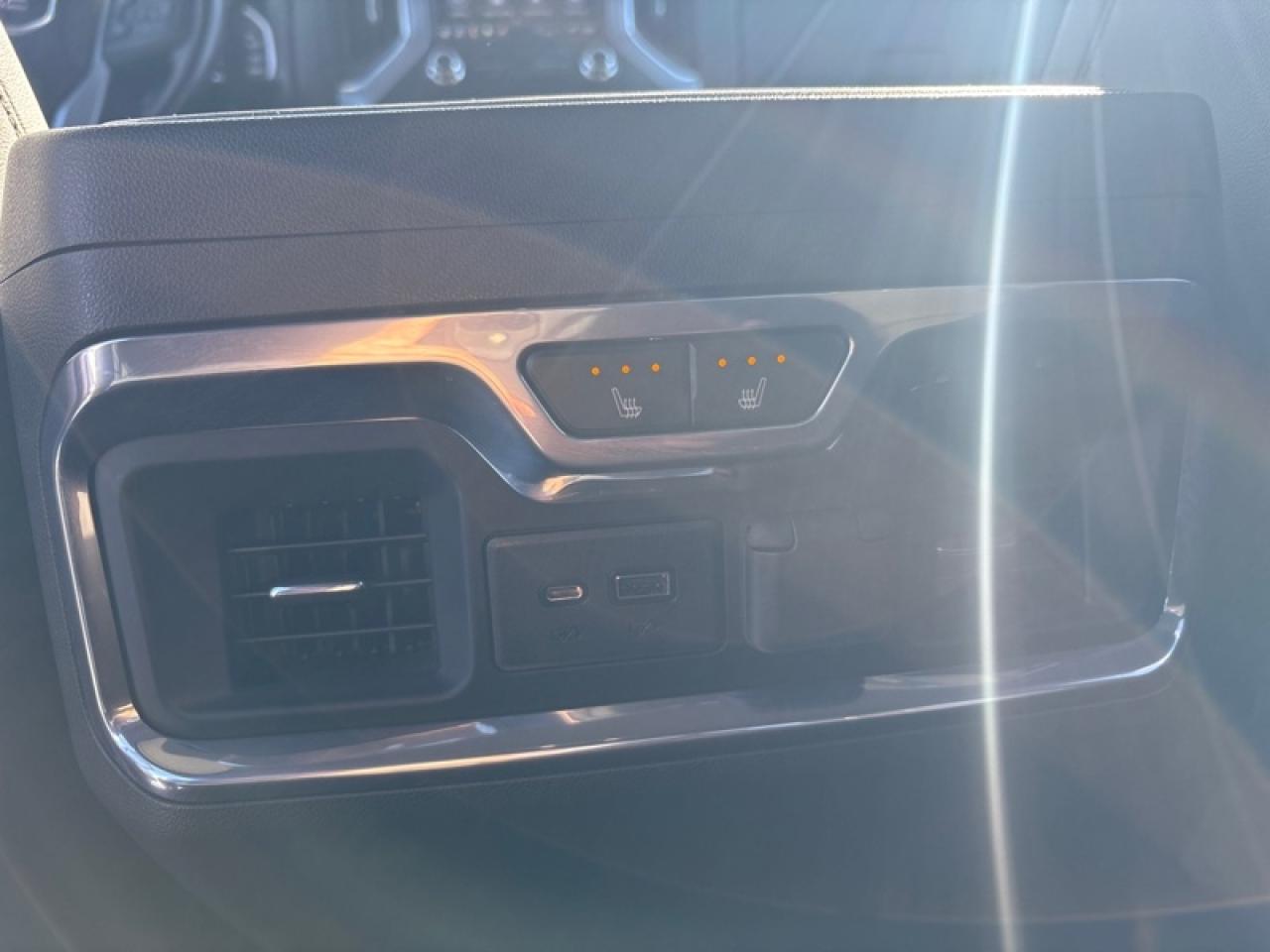 2021 GMC Sierra 1500 SLT Photo