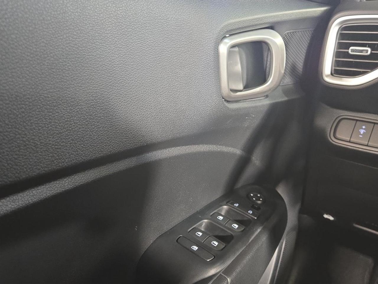 2025 Hyundai Venue PREFERRED Photo