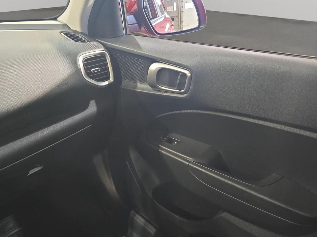 2025 Hyundai Venue PREFERRED Photo