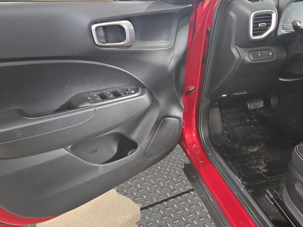 2025 Hyundai Venue PREFERRED Photo