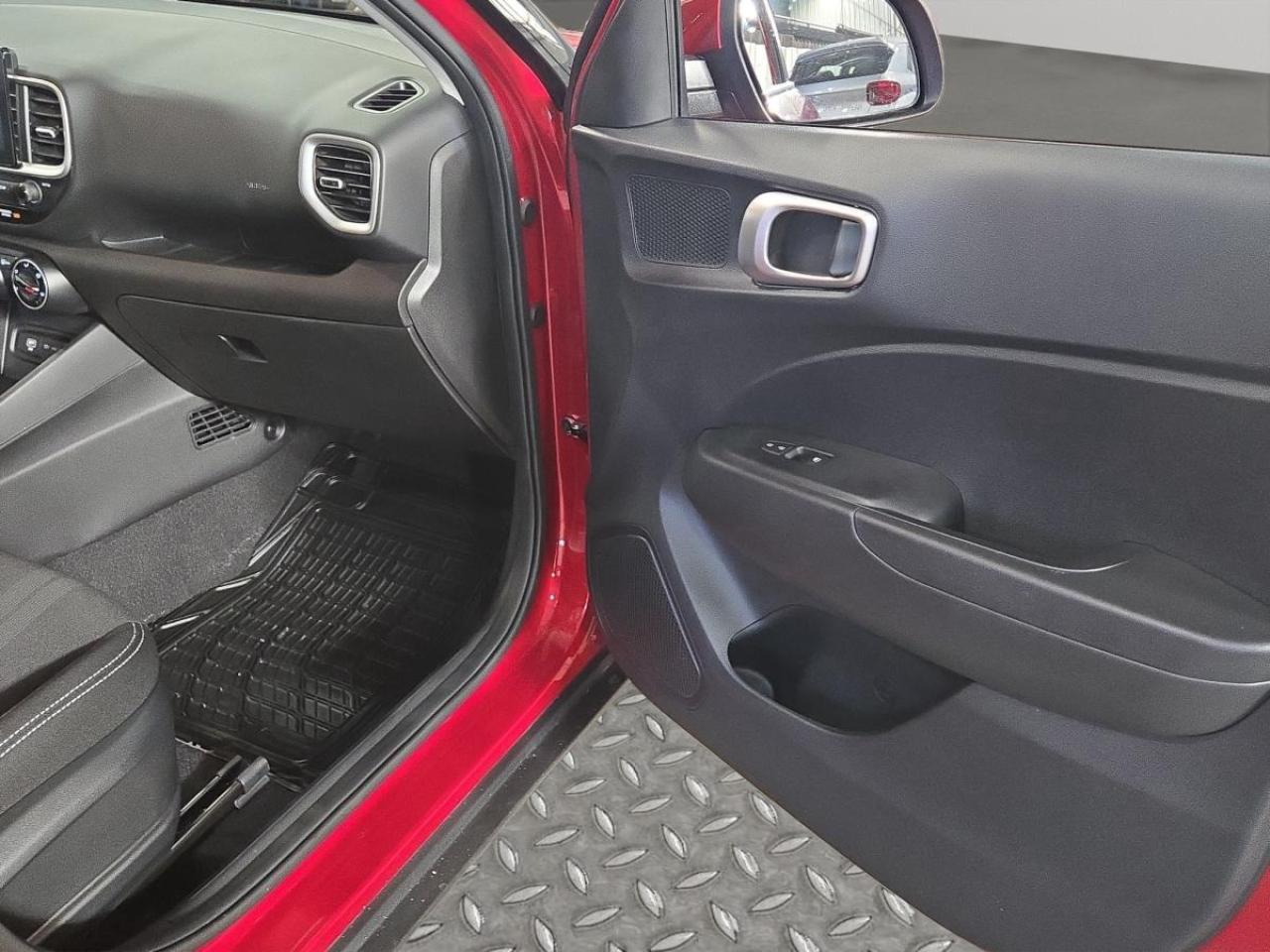 2025 Hyundai Venue PREFERRED Photo