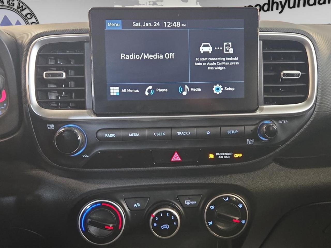 2025 Hyundai Venue Essential Photo