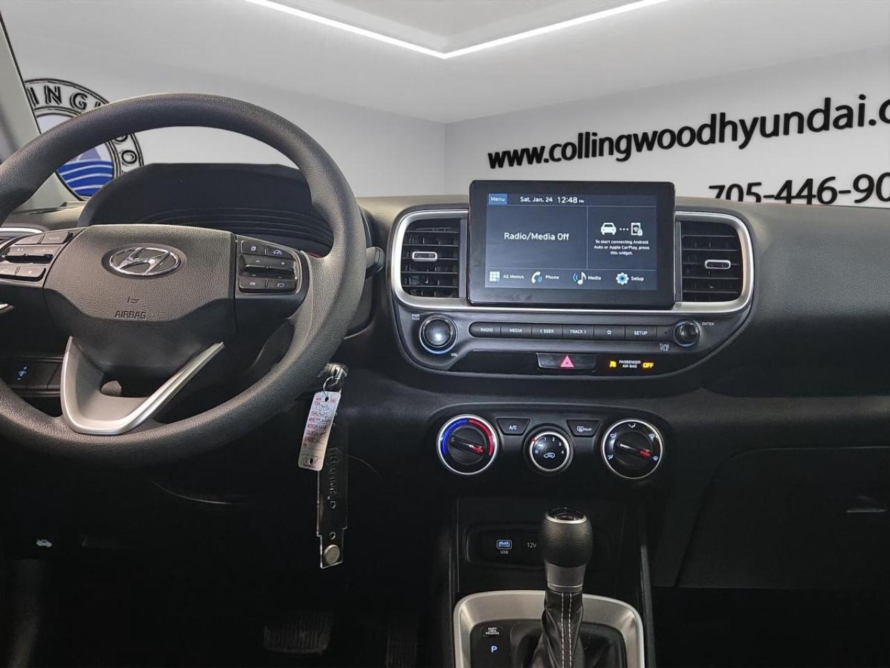 2025 Hyundai Venue Essential Photo