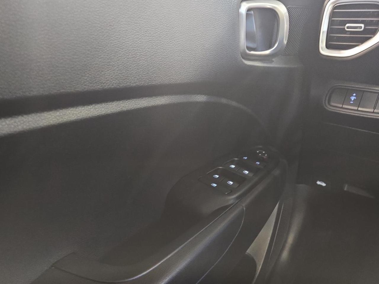 2025 Hyundai Venue Essential Photo