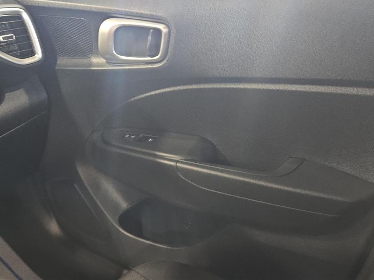 2025 Hyundai Venue Essential Photo