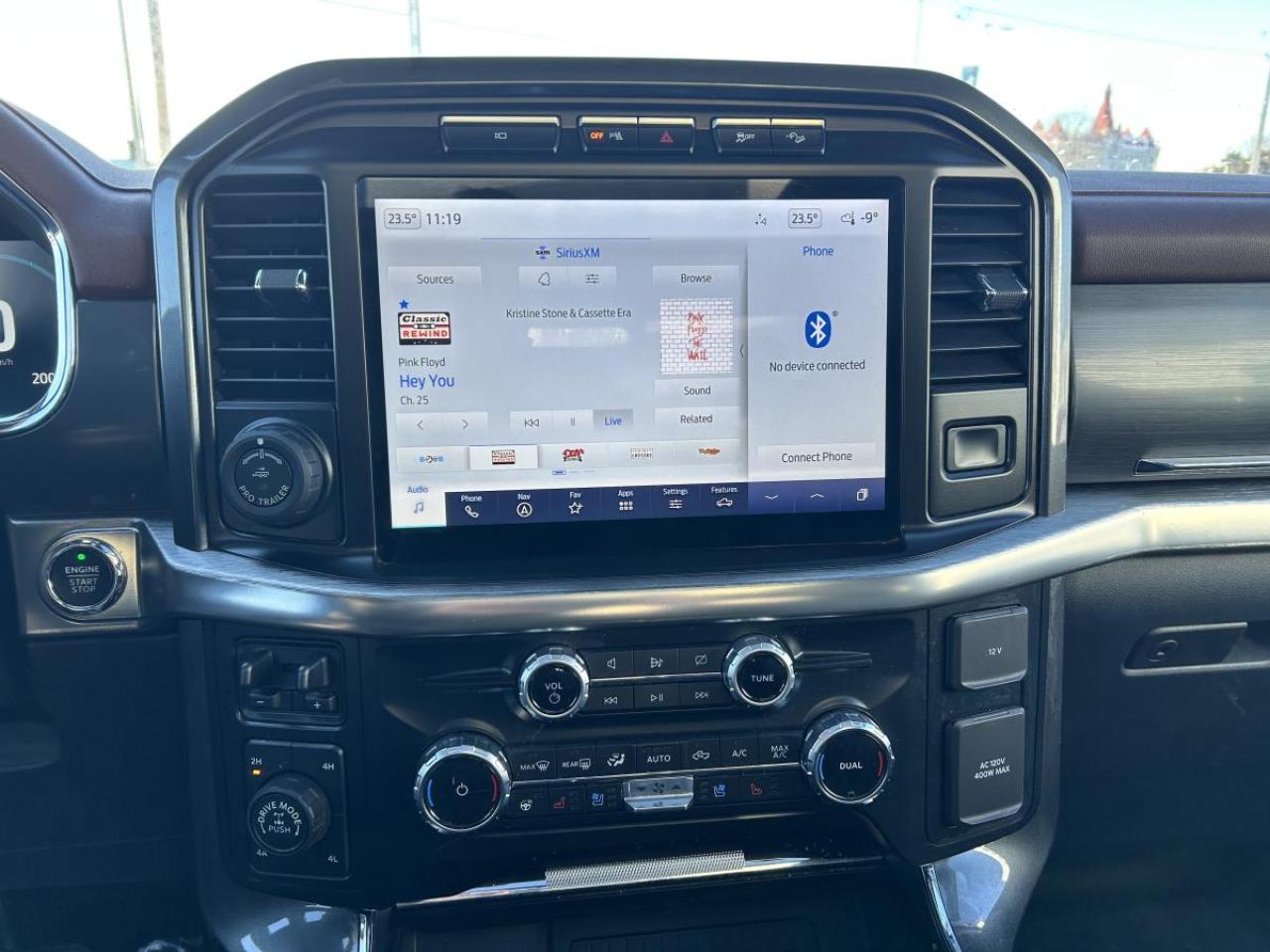 2023 Ford F-150 XL 4WD SuperCrew 5.5' Box Photo