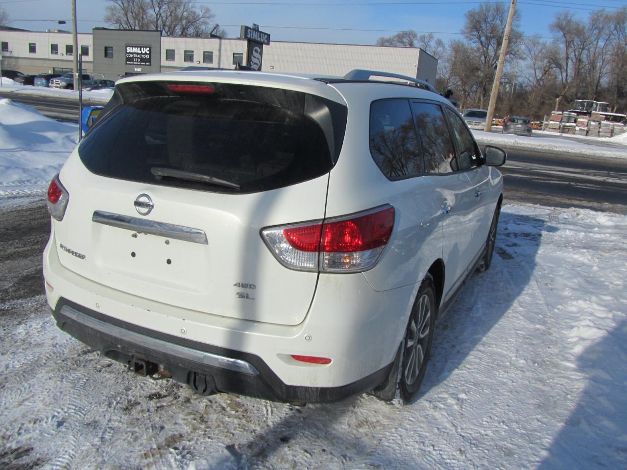 2014 Nissan Pathfinder 4WD 4DR SL Photo