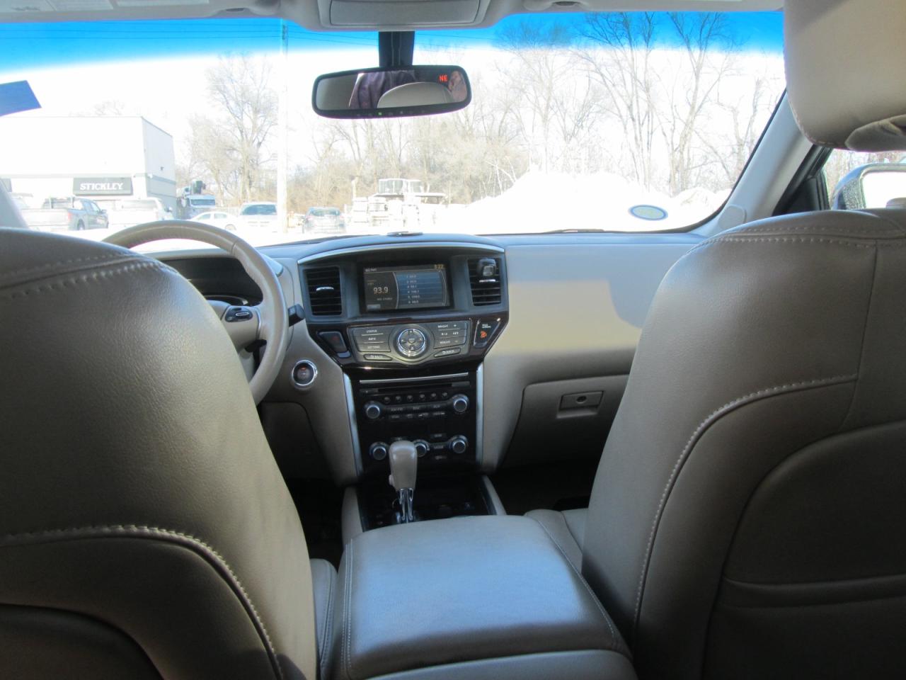 2014 Nissan Pathfinder 4WD 4DR SL Photo