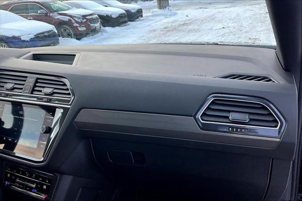 2024 Volkswagen Tiguan  Photo