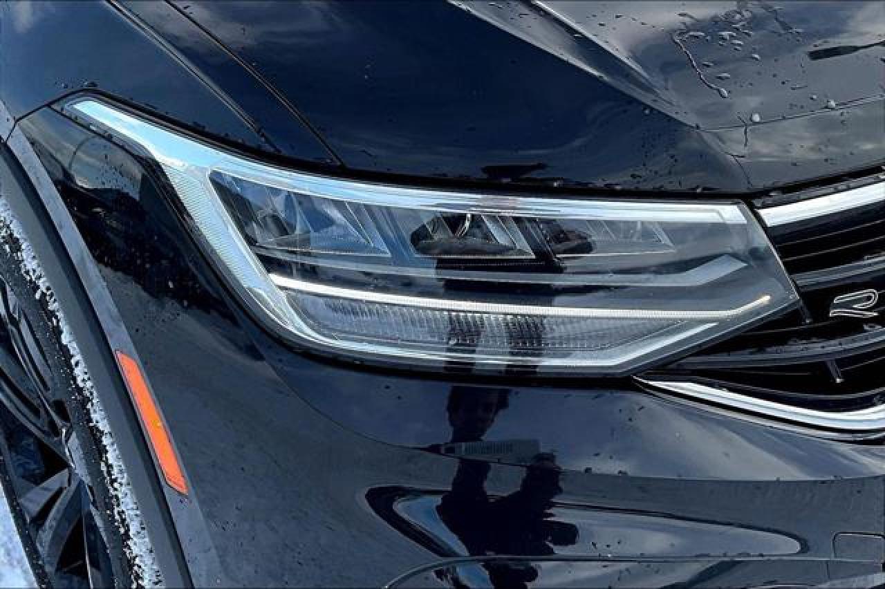 2024 Volkswagen Tiguan  Photo