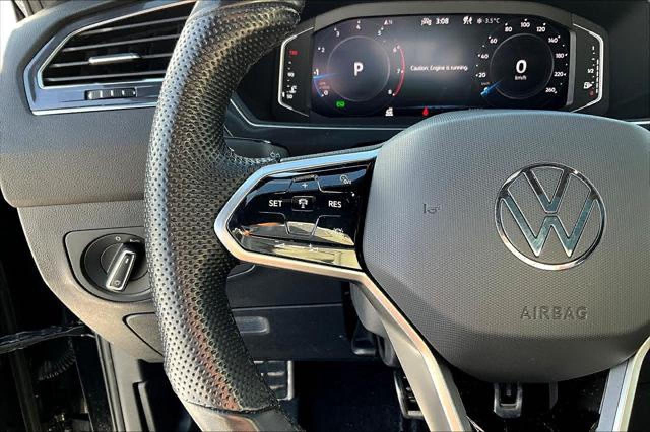2024 Volkswagen Tiguan  Photo