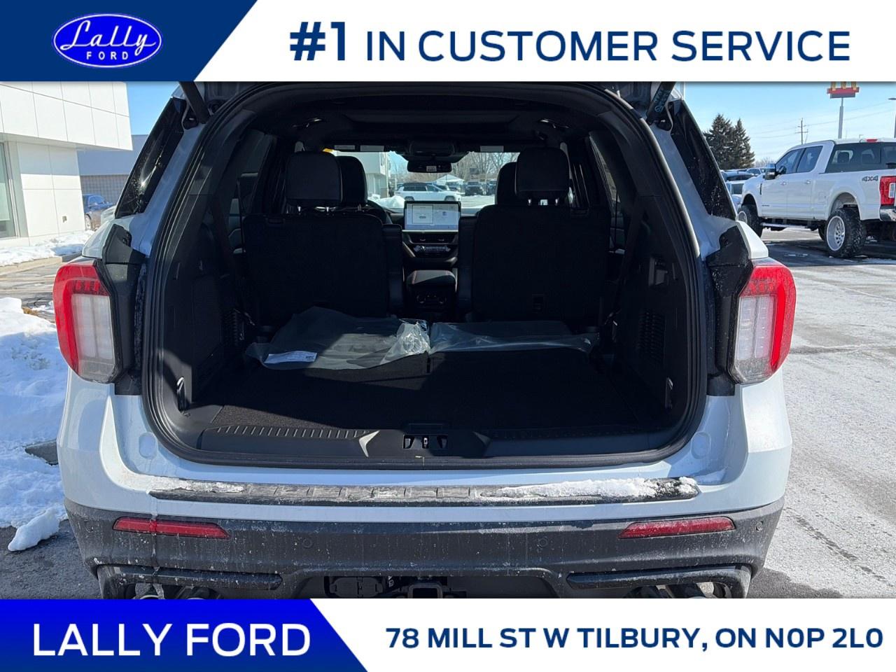 2026 Ford Explorer ST 4WD Photo4