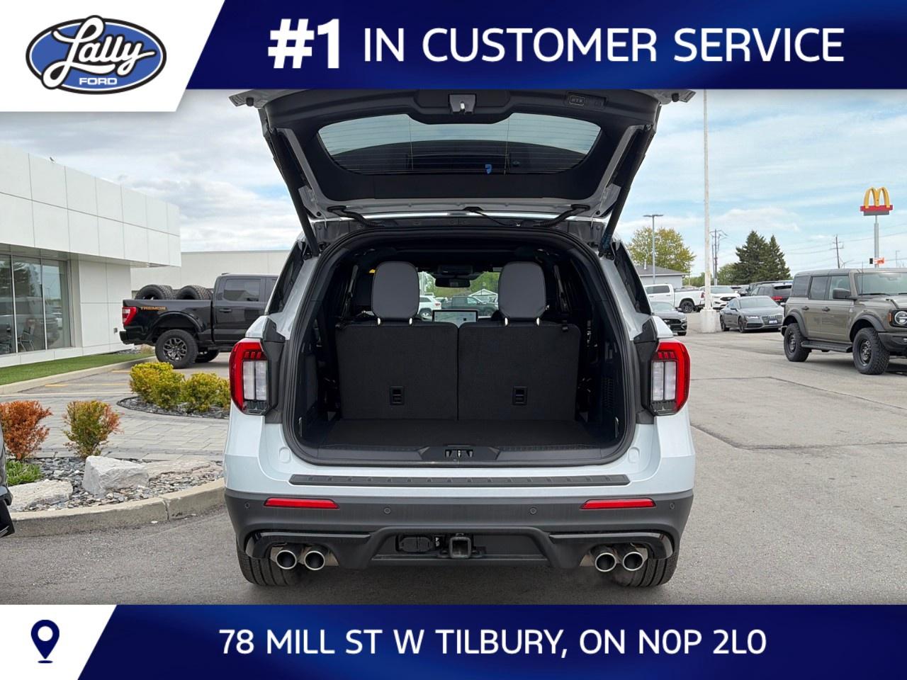 2026 Ford Explorer ST 4WD Photo4