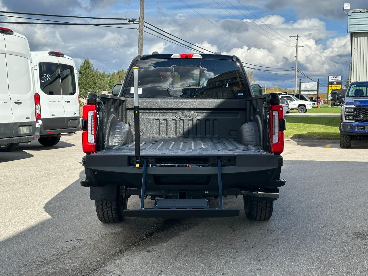 2026 Ford F-350 Super Duty SRW PLATINUM 4WD CREW CAB 6.75' BOX Photo