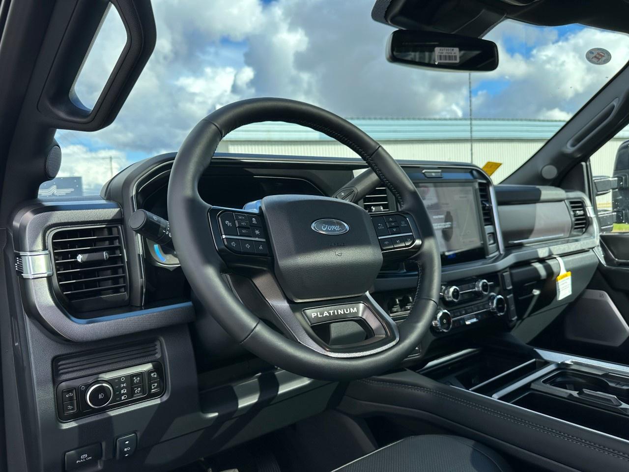 2026 Ford F-350 Super Duty SRW PLATINUM 4WD CREW CAB 6.75' BOX Photo