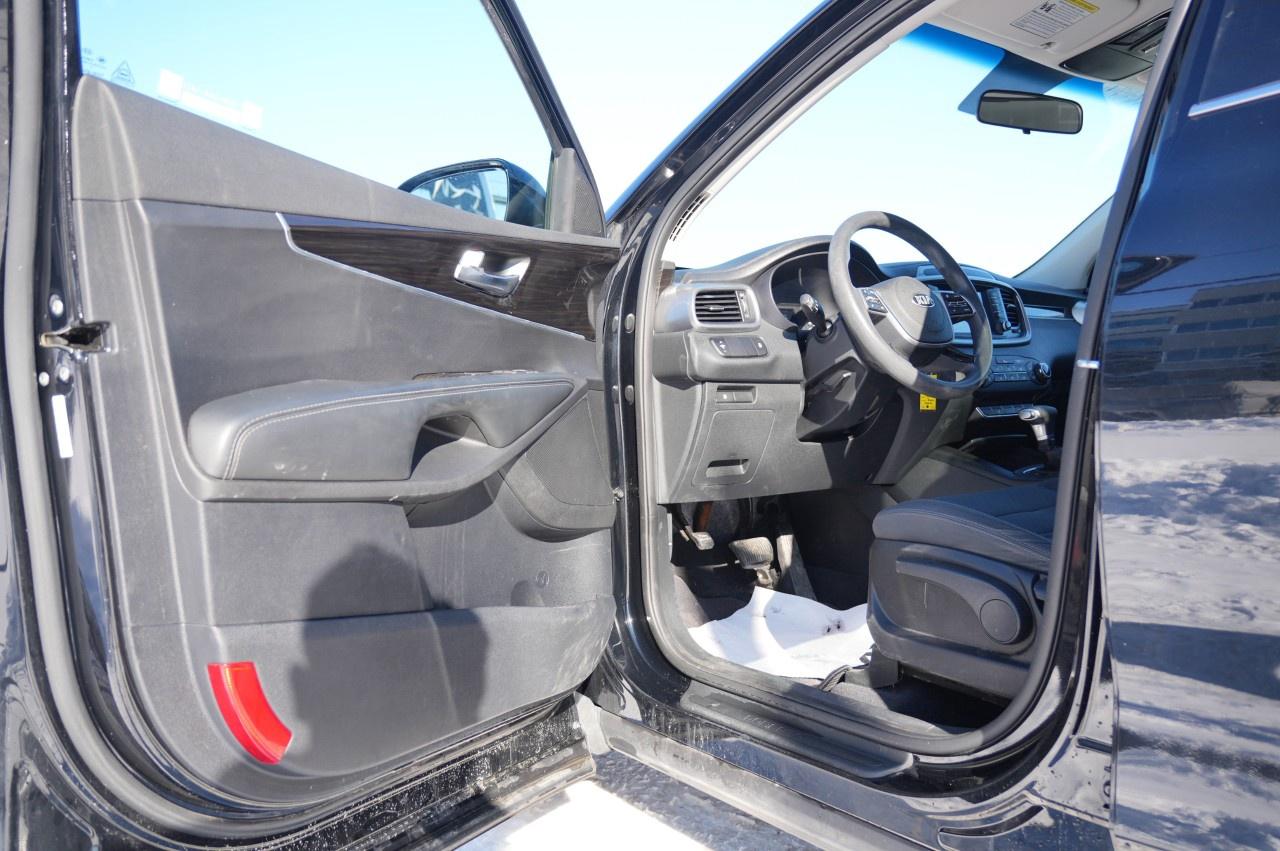 2020 Kia Sorento LX AWD Photo