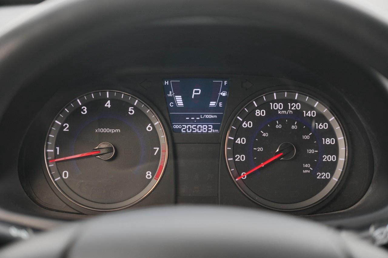 2012 Hyundai Accent 5DR HB AUTO GL Photo