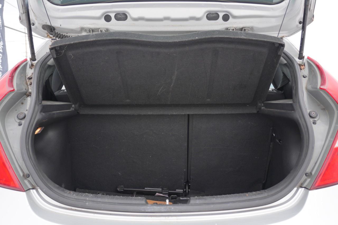 2012 Hyundai Accent 5DR HB AUTO GL Photo