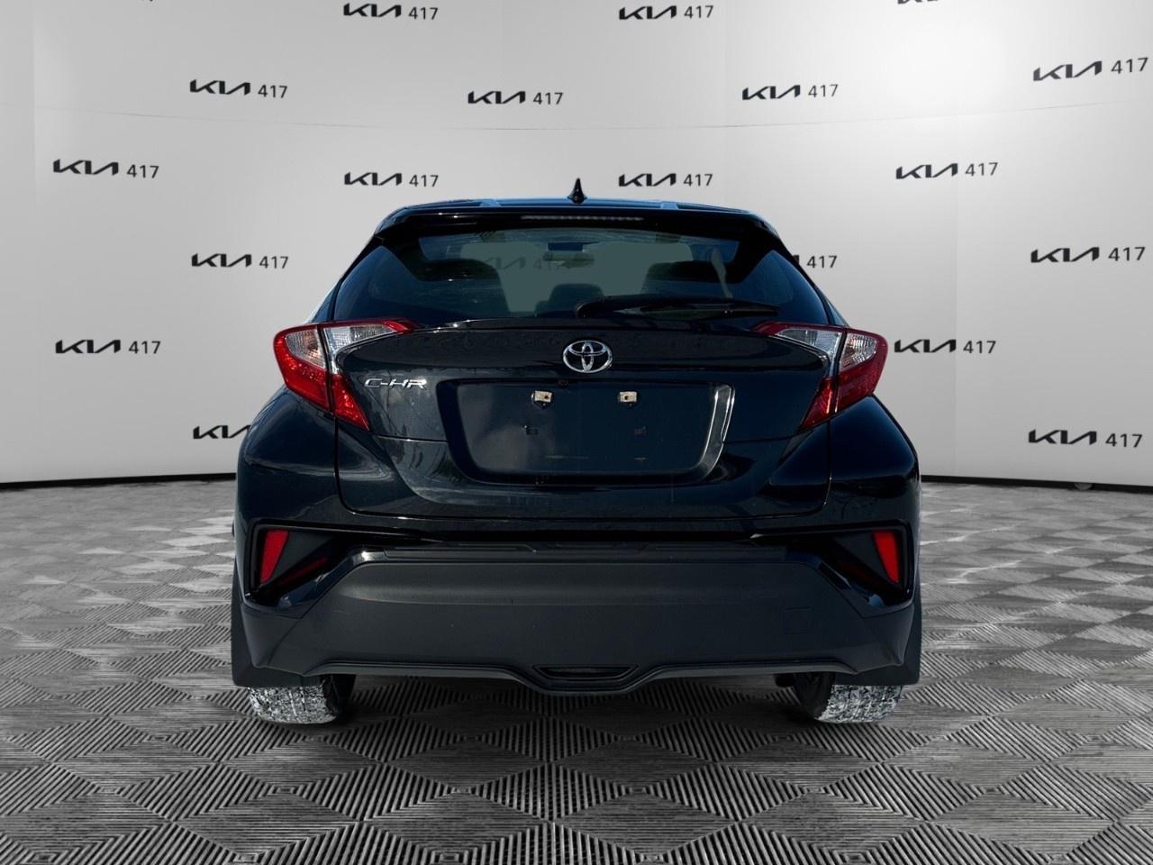 2021 Toyota C-HR LE FWD Photo