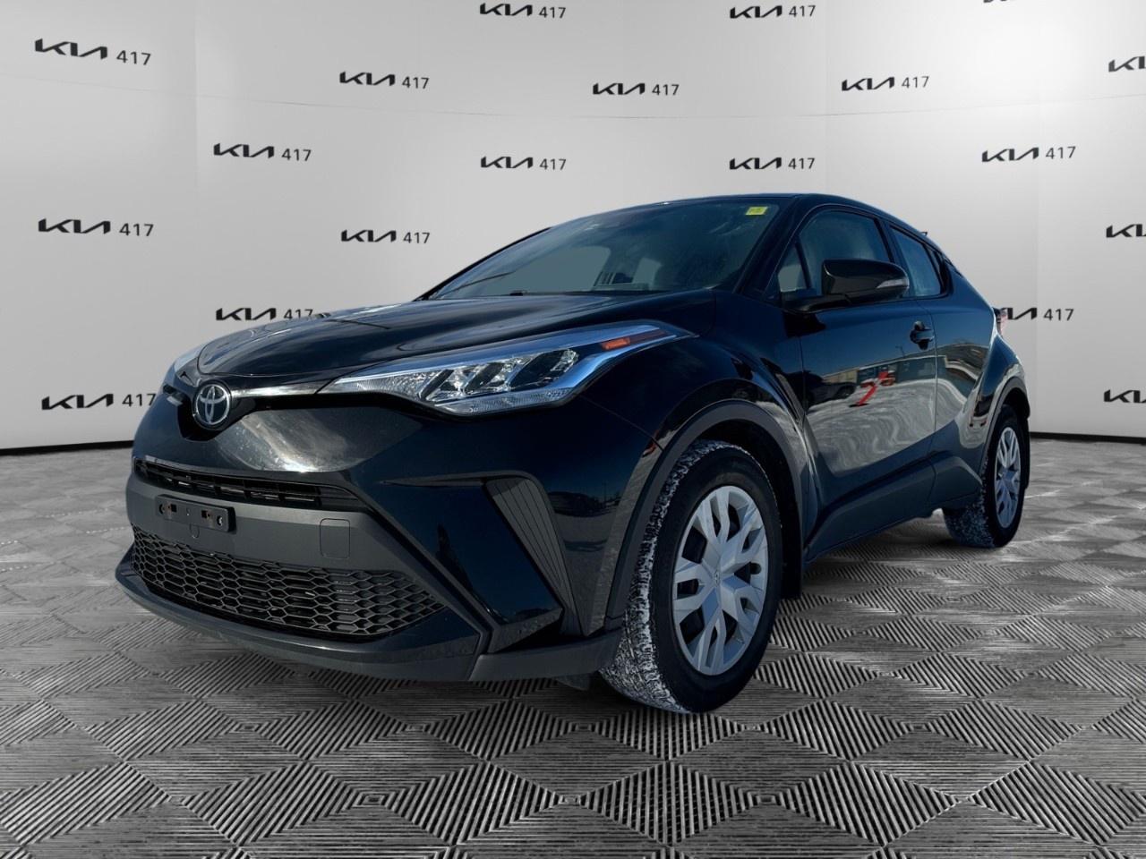2021 Toyota C-HR LE FWD Photo0