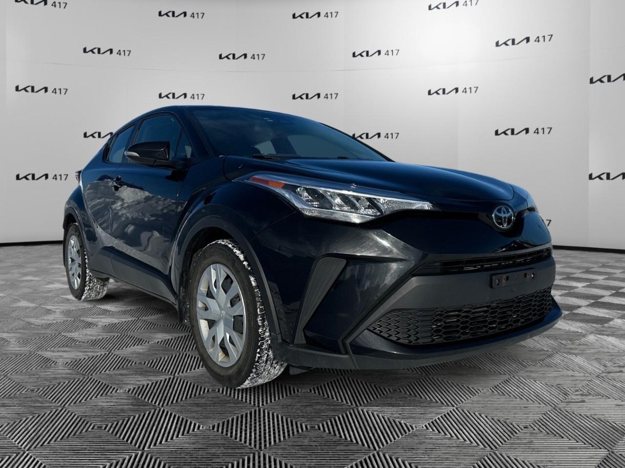 2021 Toyota C-HR LE FWD Photo
