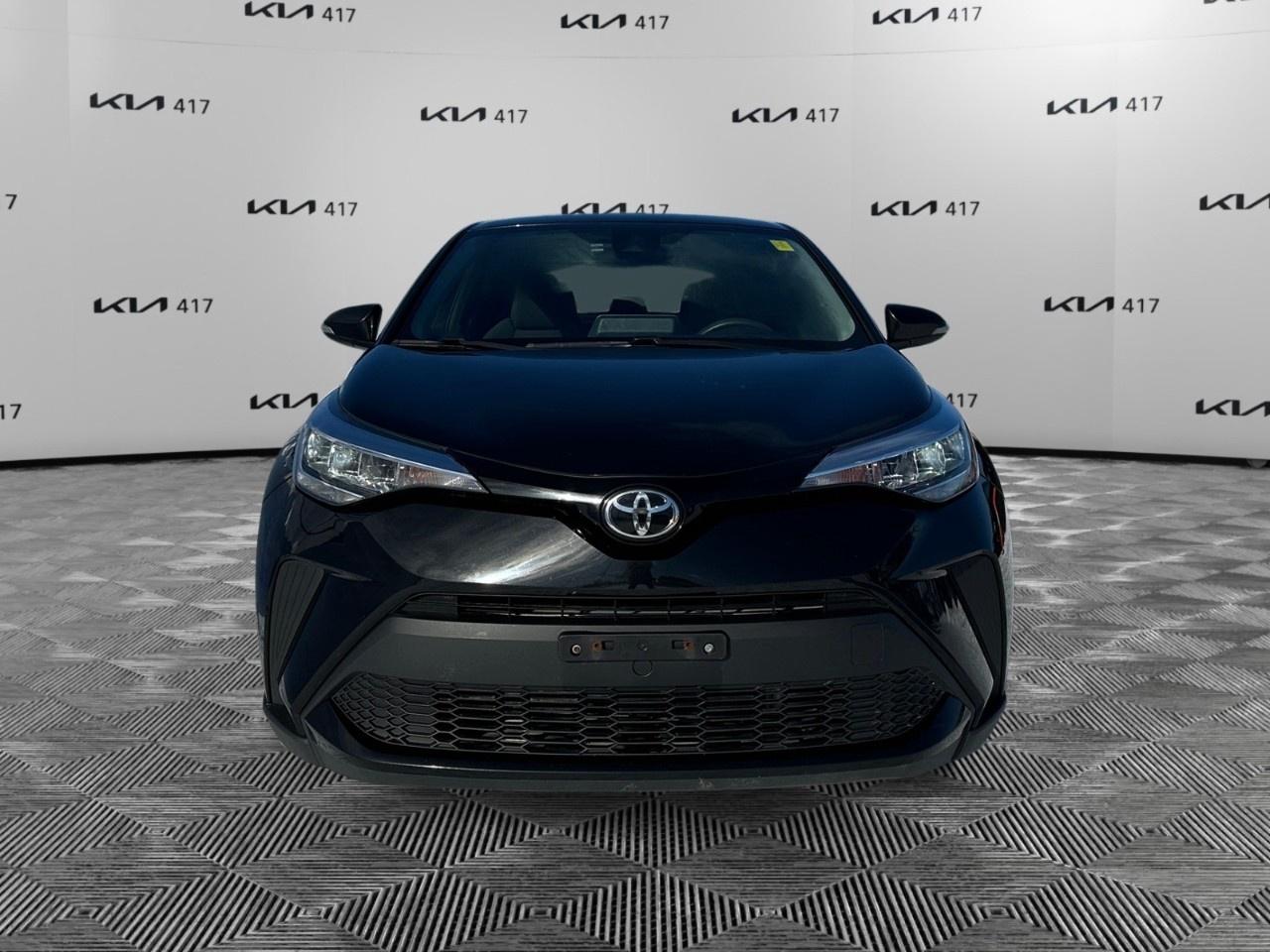 2021 Toyota C-HR LE FWD Photo