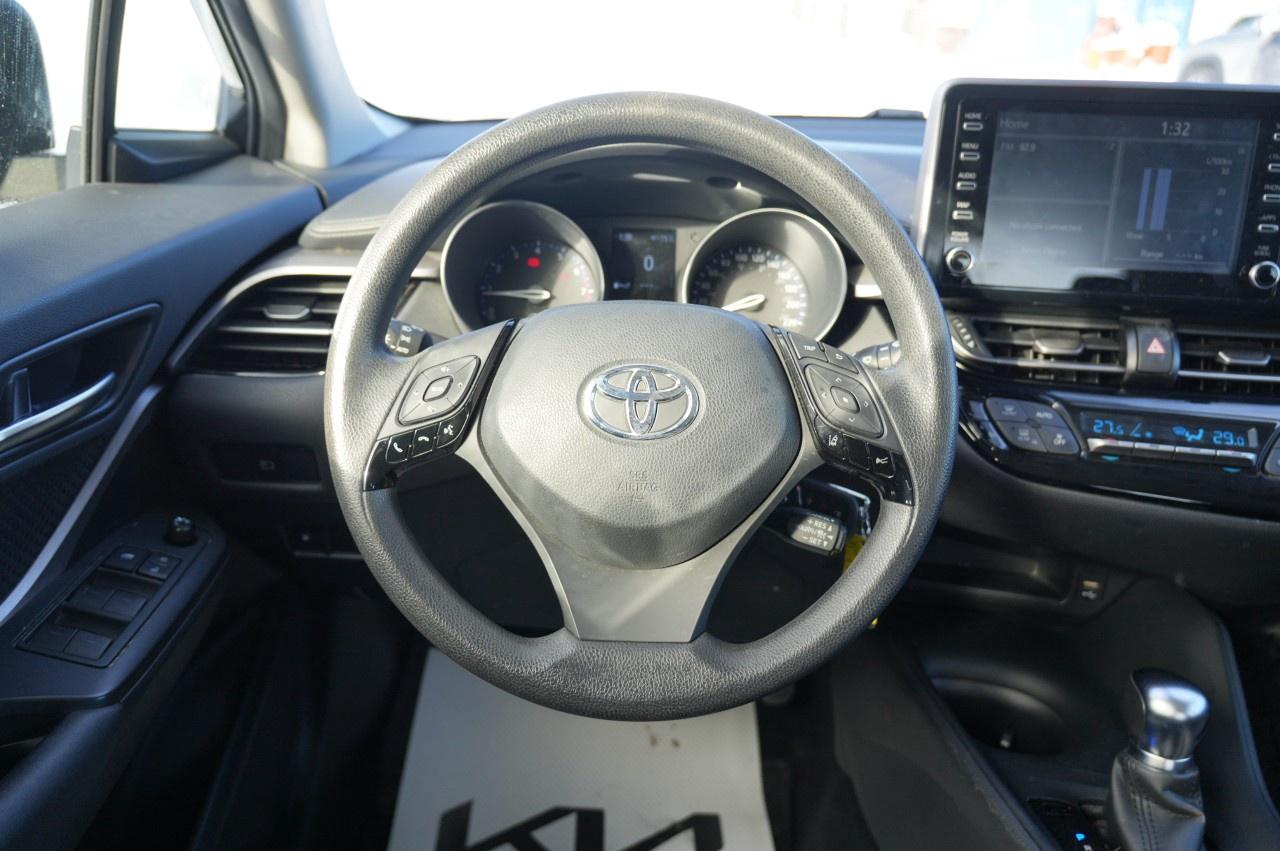 2021 Toyota C-HR LE FWD Photo