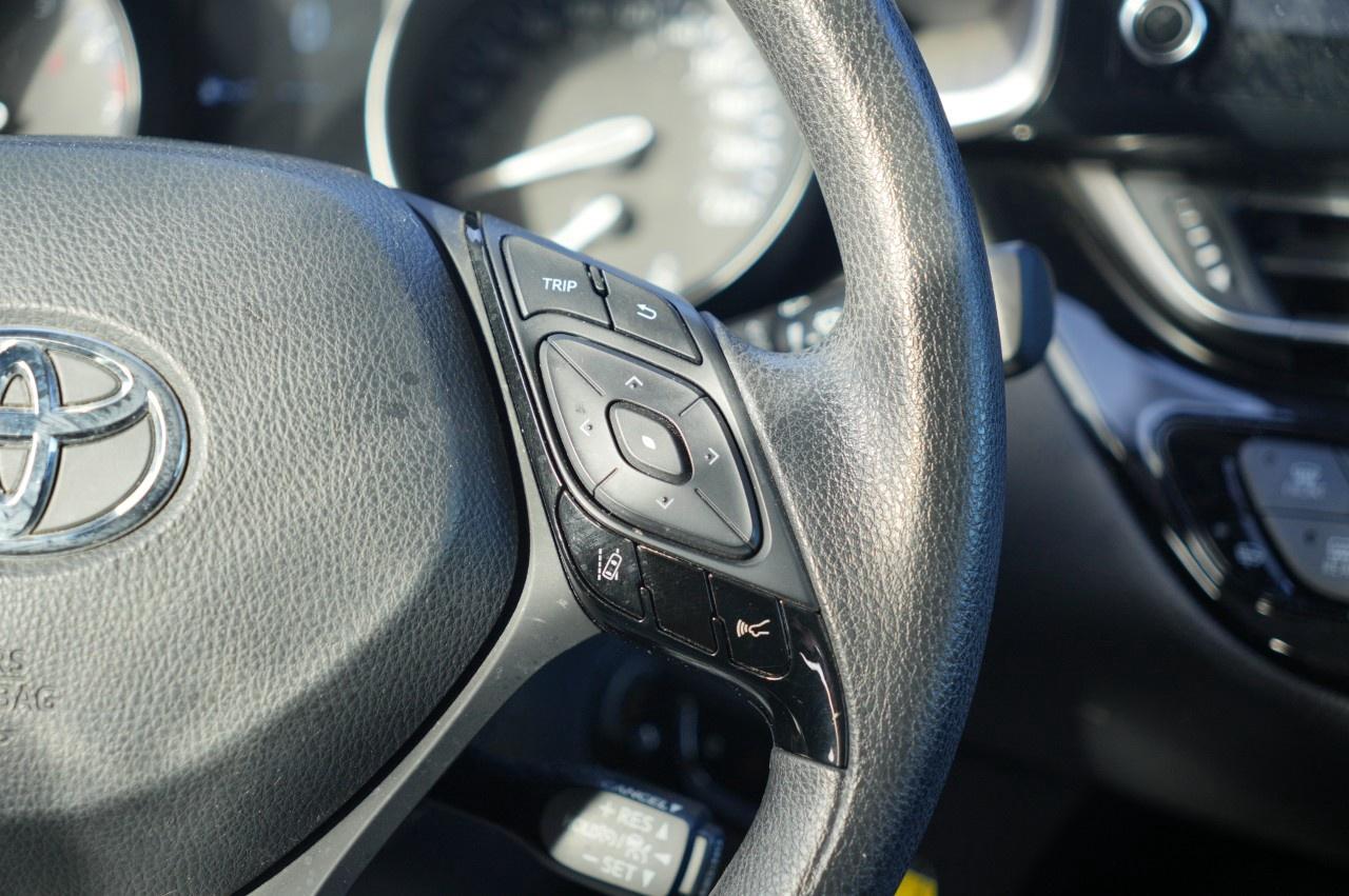 2021 Toyota C-HR LE FWD Photo