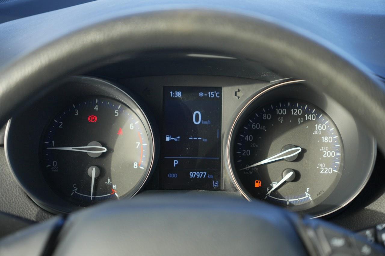 2021 Toyota C-HR LE FWD Photo