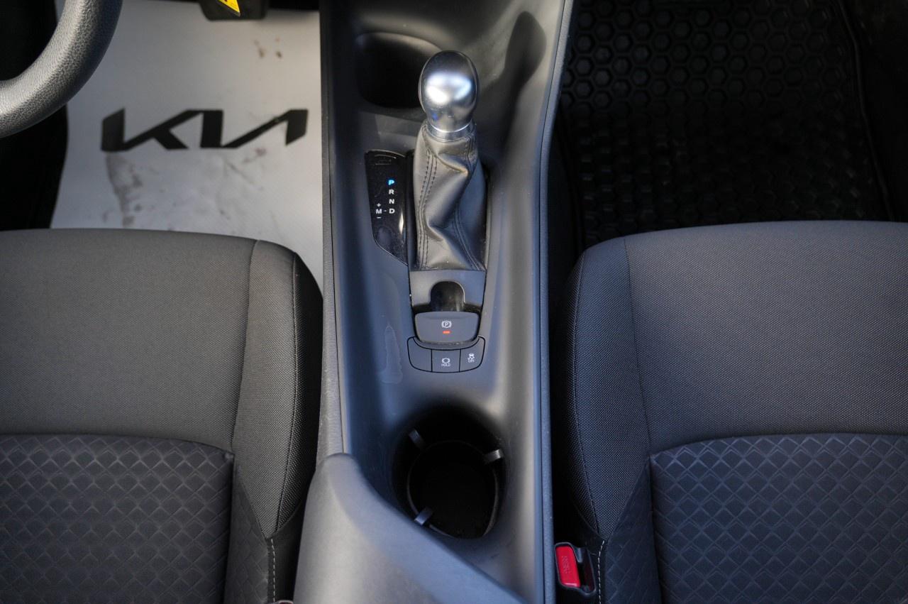 2021 Toyota C-HR LE FWD Photo