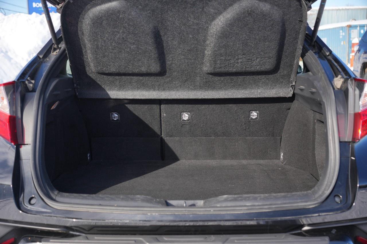 2021 Toyota C-HR LE FWD Photo