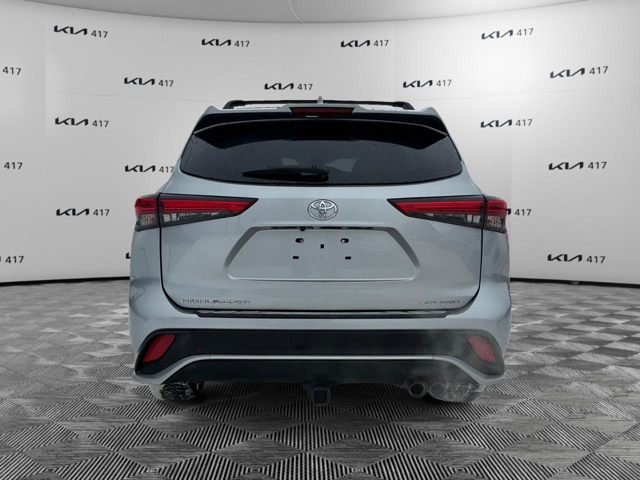 2021 Toyota Highlander XSE AWD Photo3