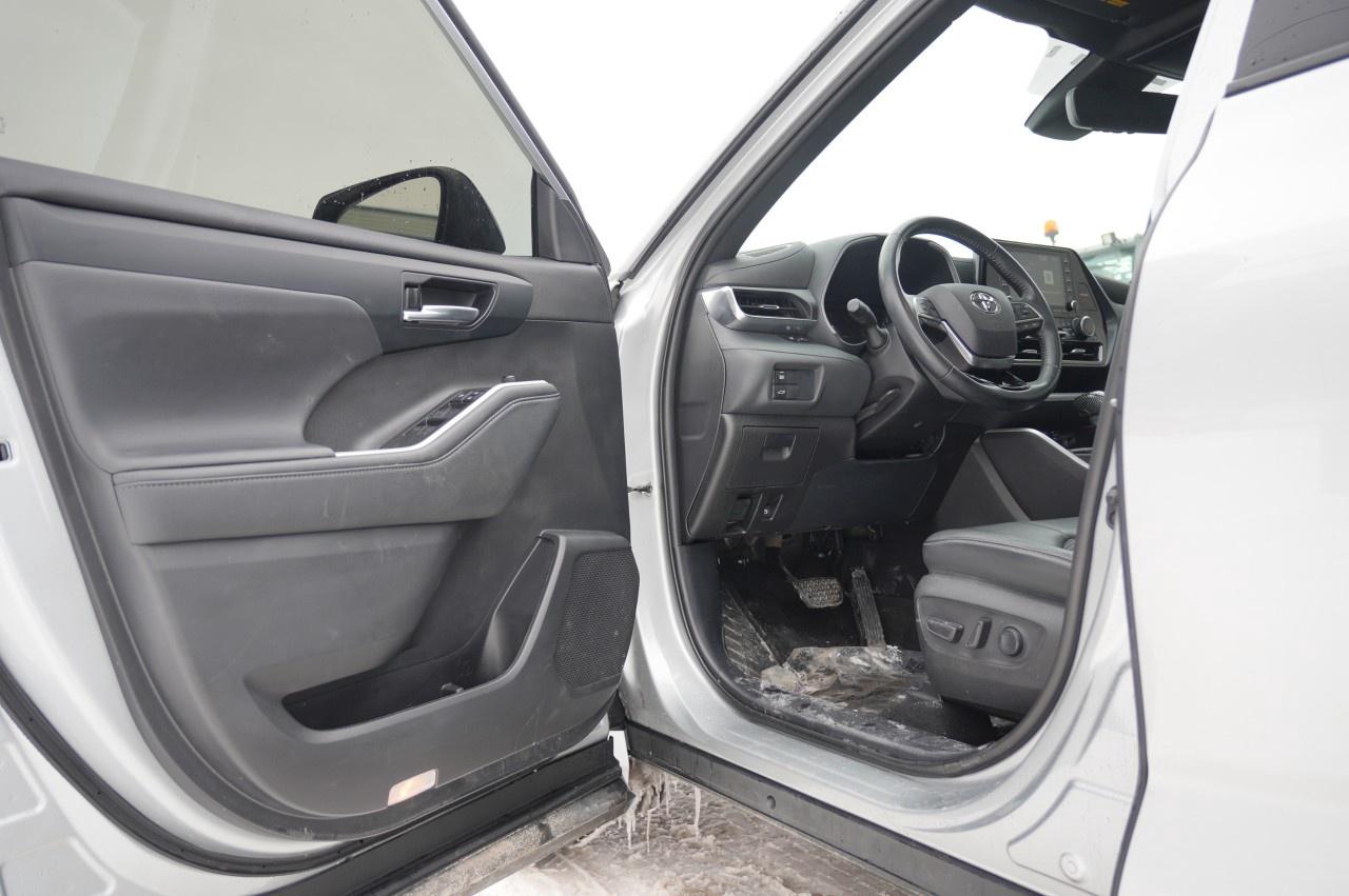 2021 Toyota Highlander XSE AWD Photo