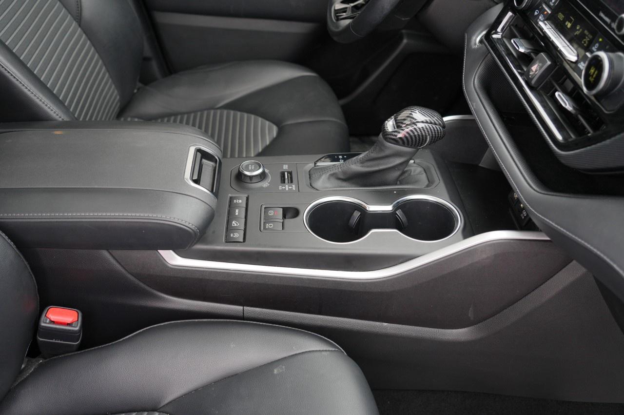 2021 Toyota Highlander XSE AWD Photo