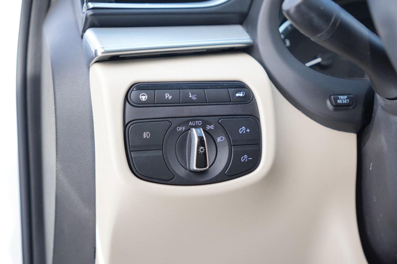 2019 Infiniti QX50 Essential Awd Photo