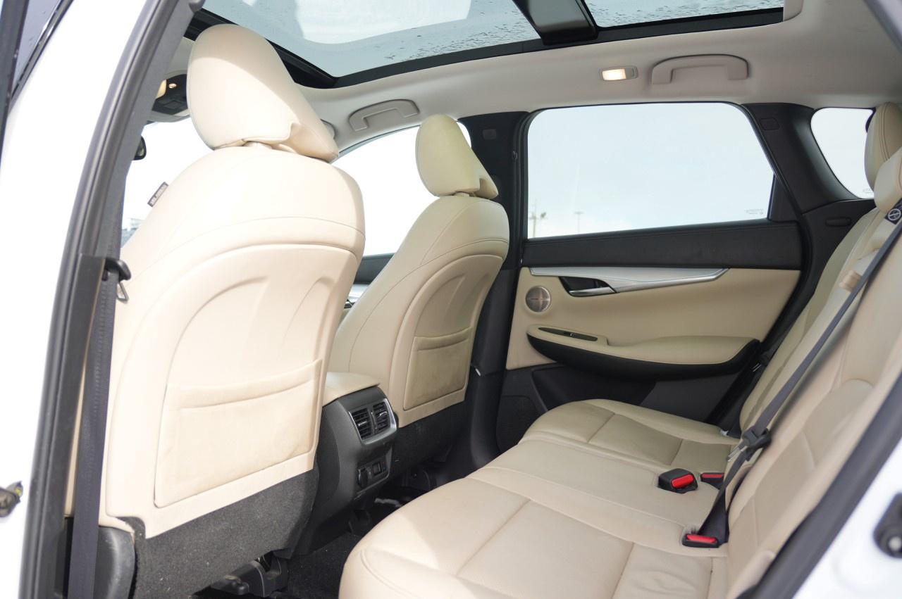 2019 Infiniti QX50 Essential Awd Photo