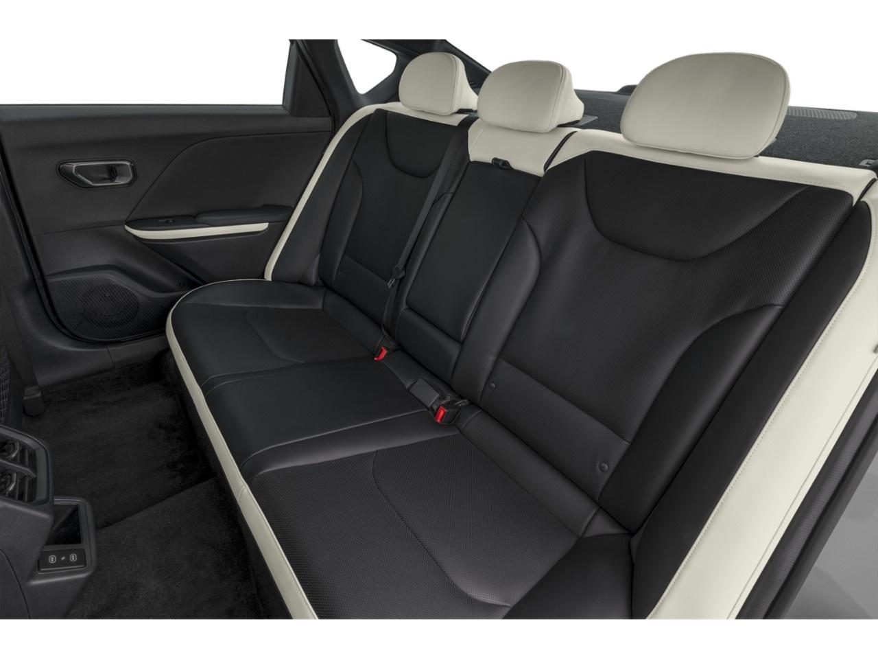 2026 Kia K4 GT-Line Turbo FWD Photo