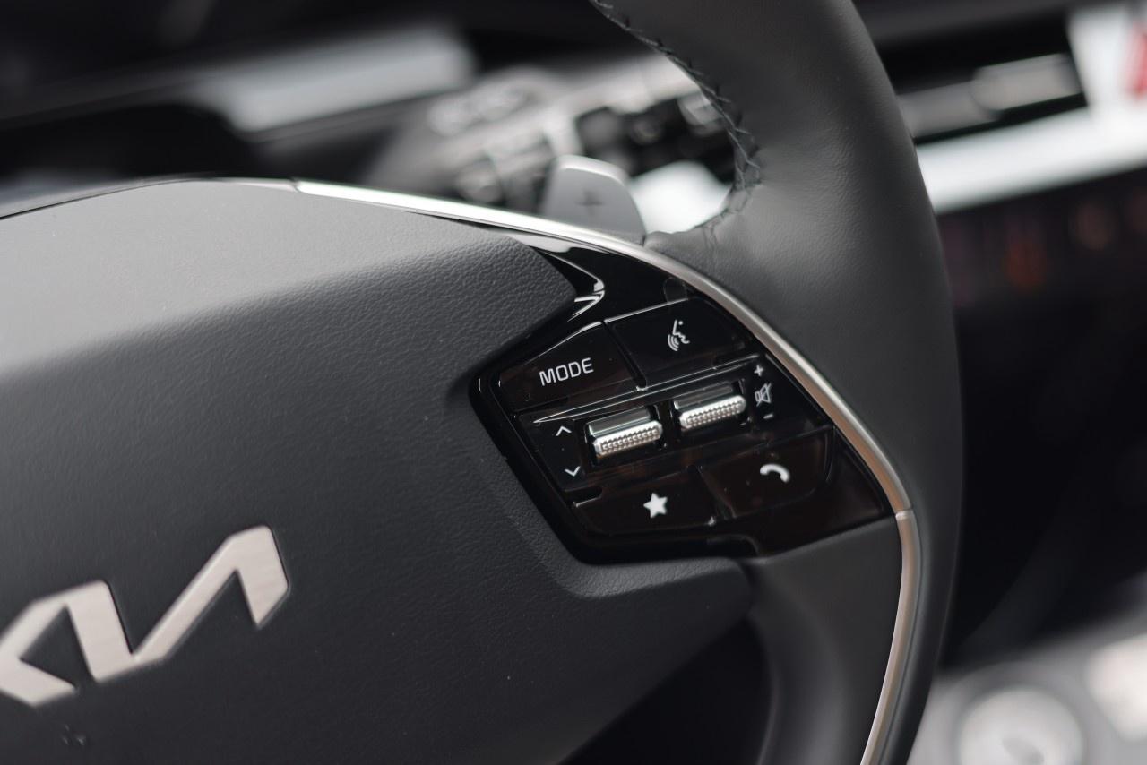 2026 Kia NIRO EX FWD Photo