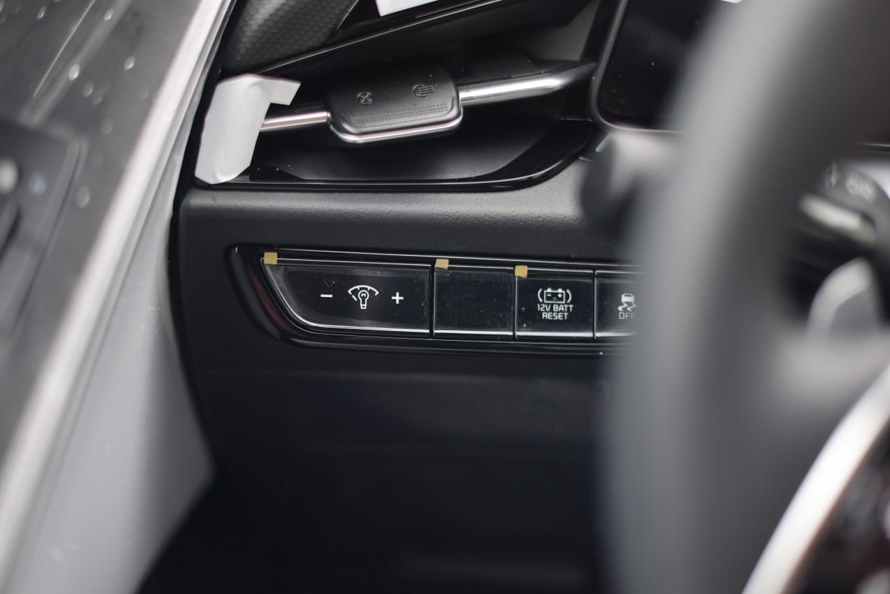 2026 Kia NIRO EX FWD Photo