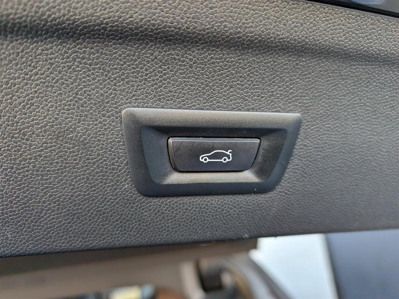 2024 BMW iX XDRIVE50 - NAVI - LEATHER - TECH FEATURES Photo