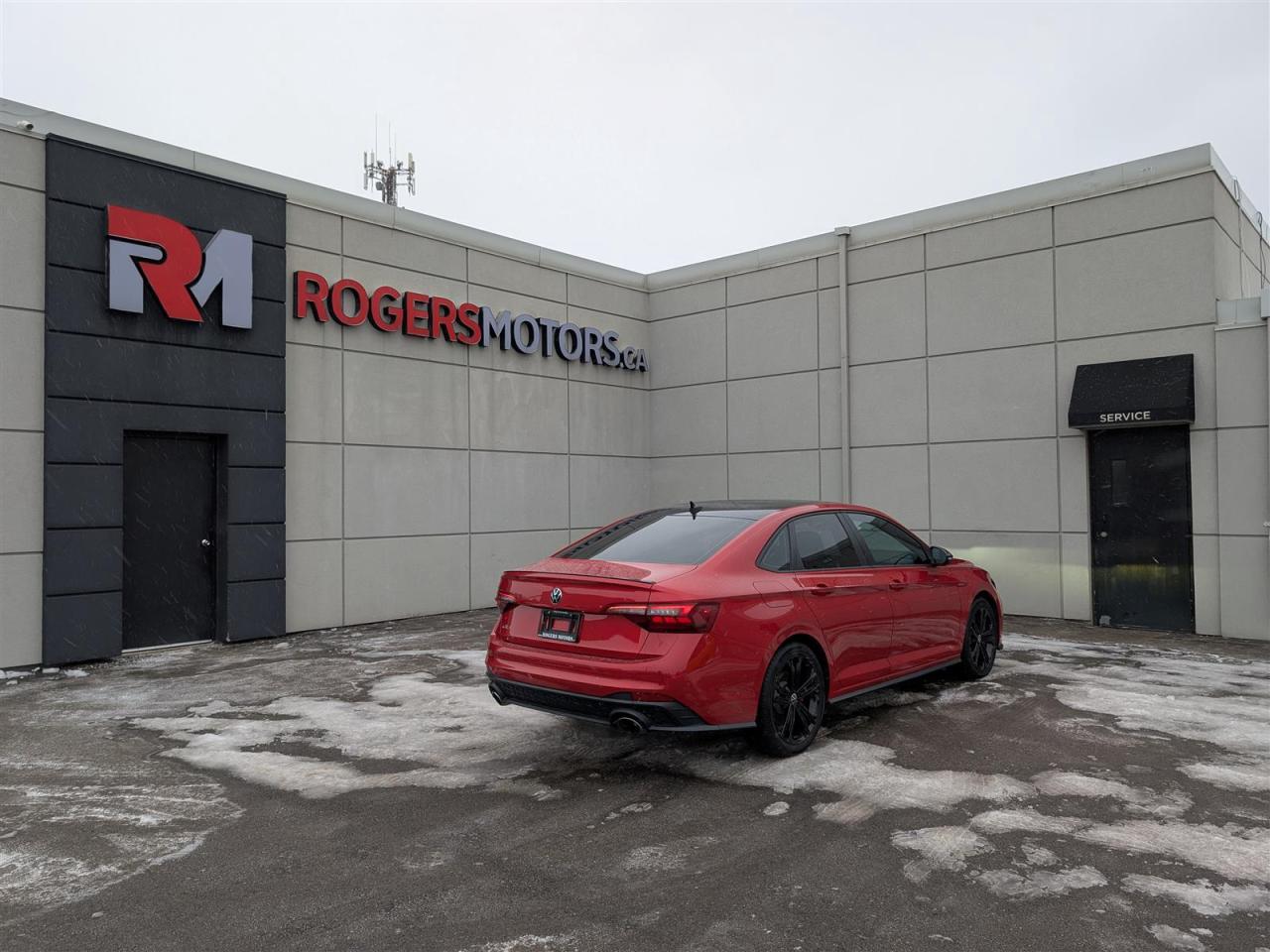 2022 Volkswagen Jetta GLI - SUNROOF - NAVI - LEATHER - TECH FEATS Photo