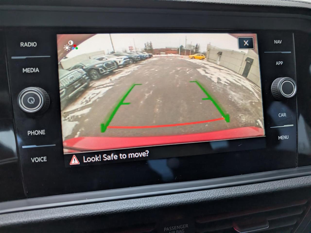 2022 Volkswagen Jetta GLI - SUNROOF - NAVI - LEATHER - TECH FEATS Photo