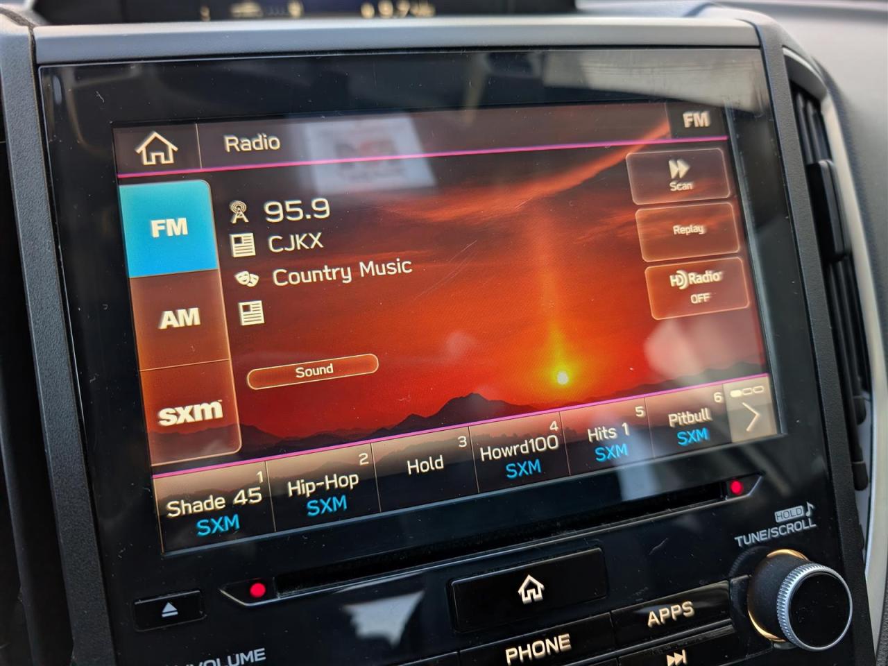 2021 Subaru XV Crosstrek SPORT AWD - SUNROOF - HTD SEATS - TECH FEATS Photo