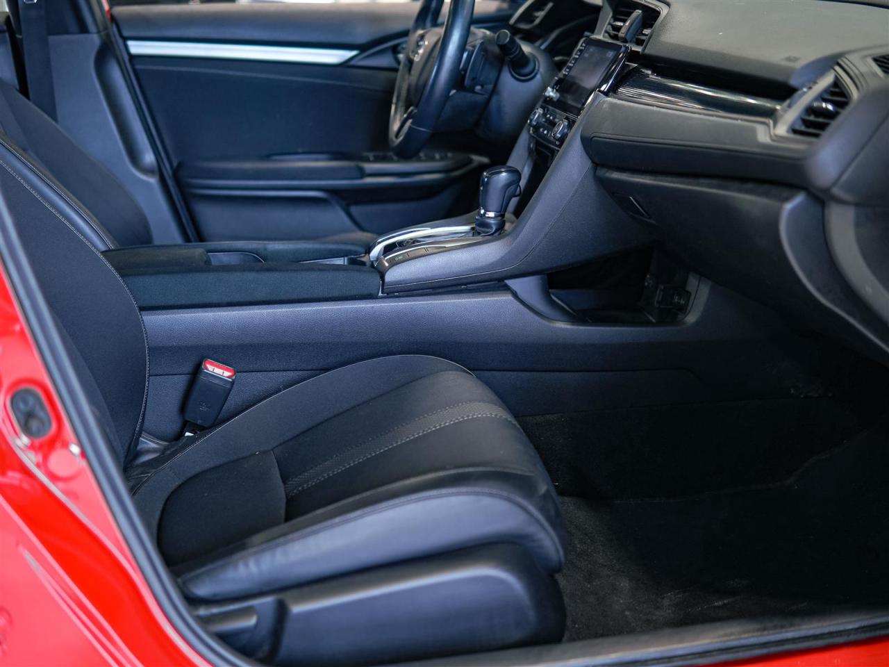 2021 Honda Civic SPORT HATCHBACK | NO ACCIDENTS | SUNROOF Photo