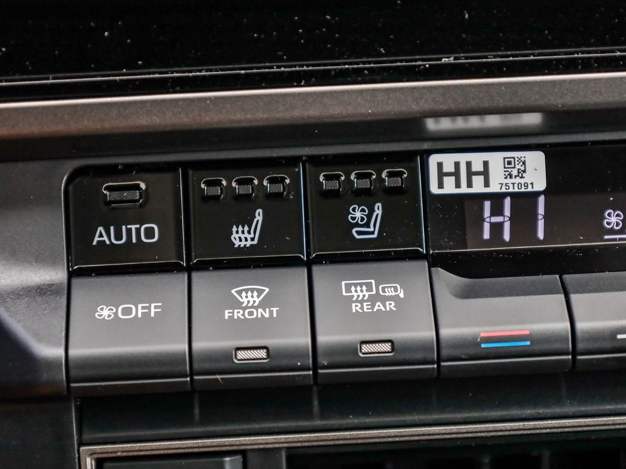 2026 Toyota Camry XLE Photo