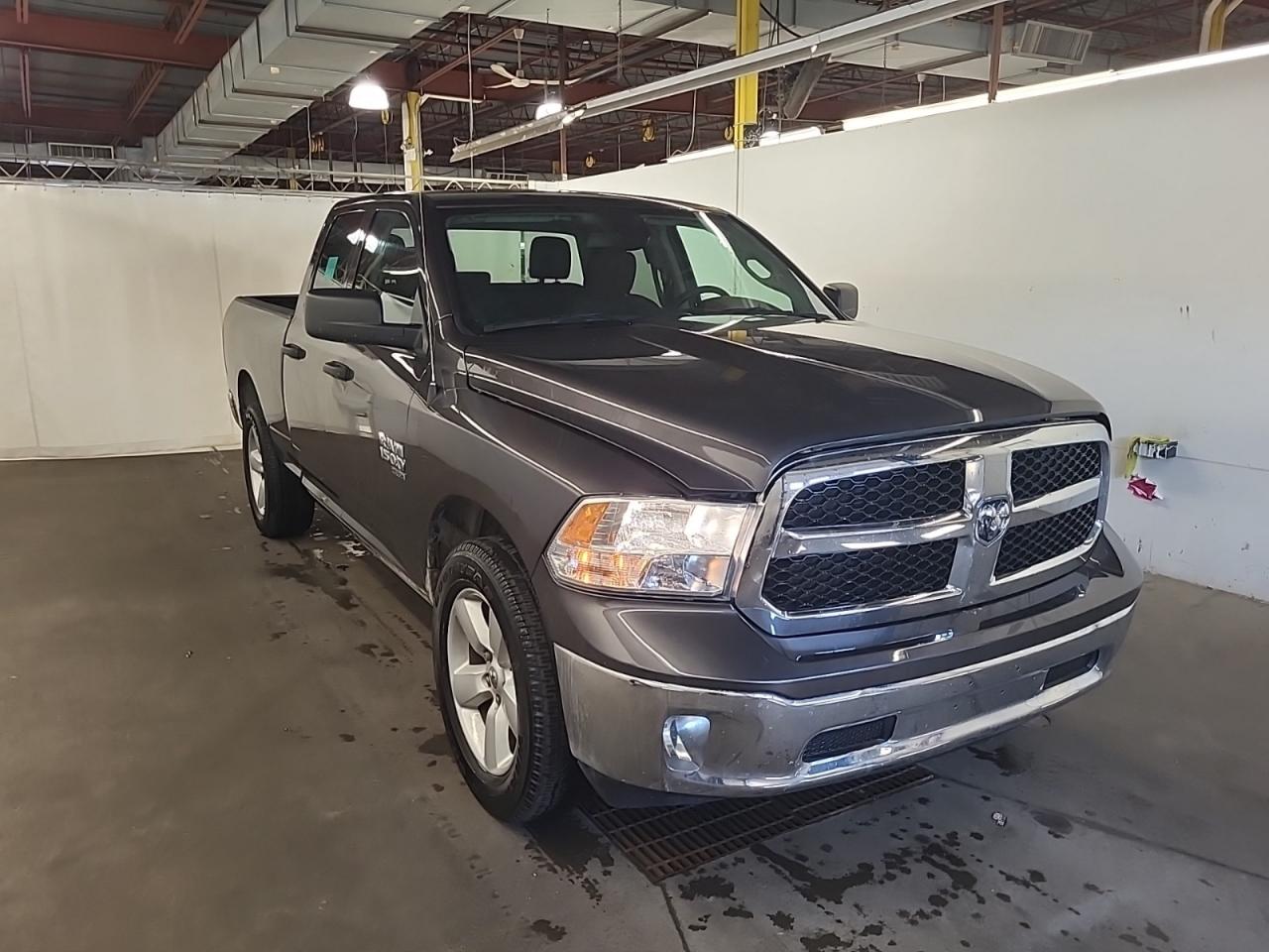 2022 RAM 1500 Classic 4WD | NO ACCIDENTS | SXT PKG | CONV PKG Photo3