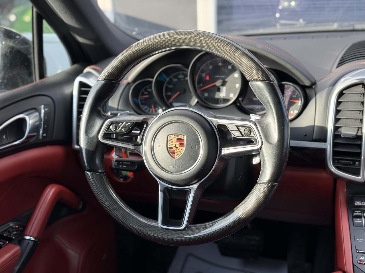 2016 Porsche Cayenne | PREMIUM | BOSE | PANO | RED LEATHER Photo
