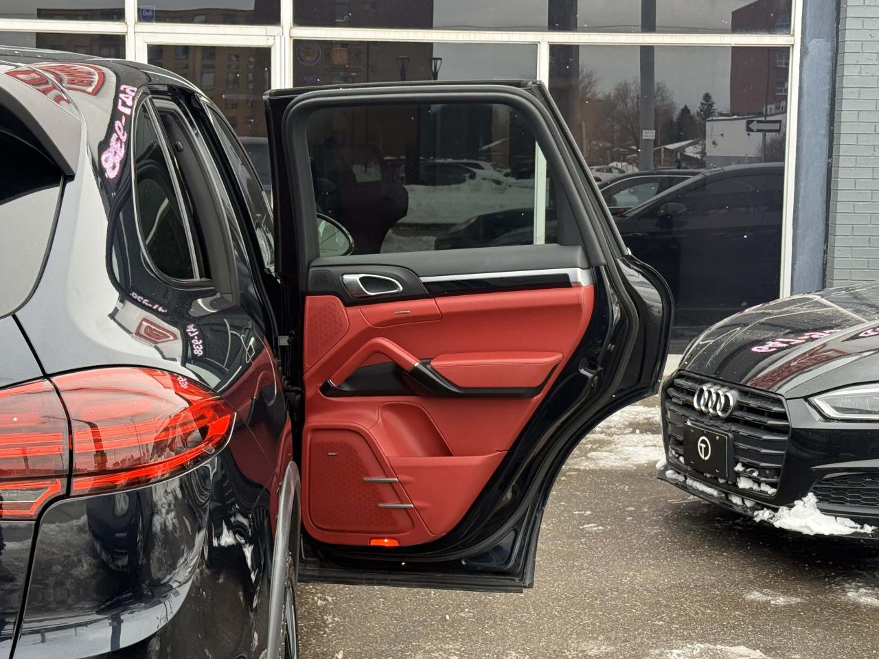 2016 Porsche Cayenne | PREMIUM | BOSE | PANO | RED LEATHER Photo