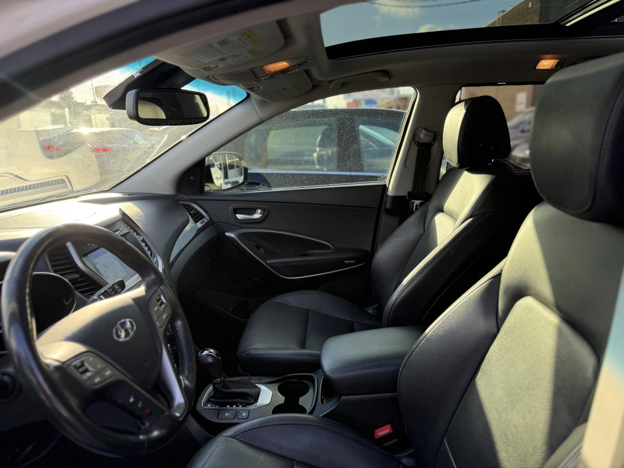 2017 Hyundai Santa Fe LIMITED SE | INFINITY SOUND | PANO | NAVI | REAR C Photo