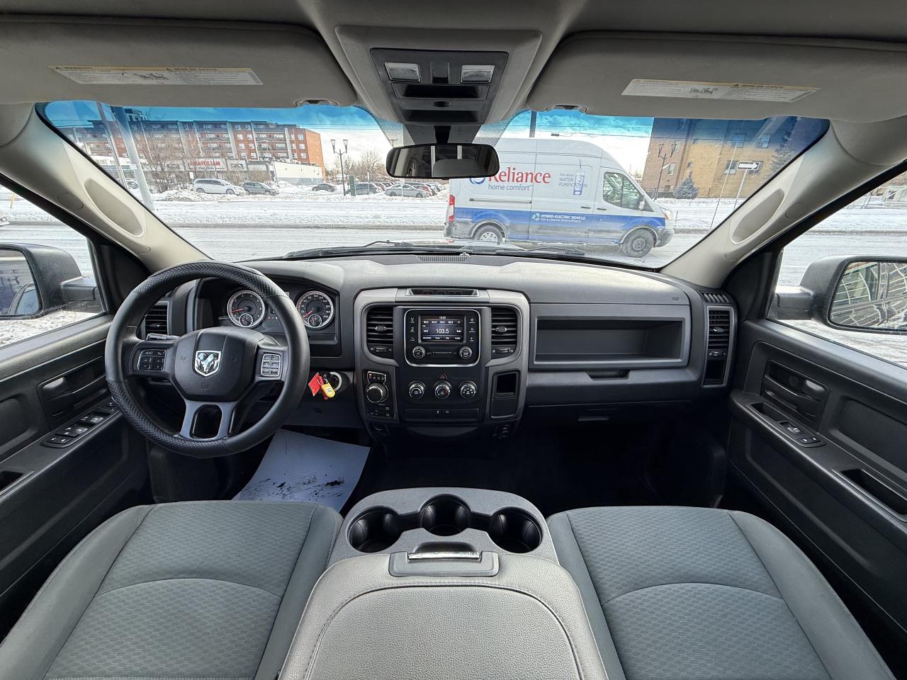 2017 RAM 1500 TRADESMAN | 5.7 V8 | BACK UP CAMERA Photo